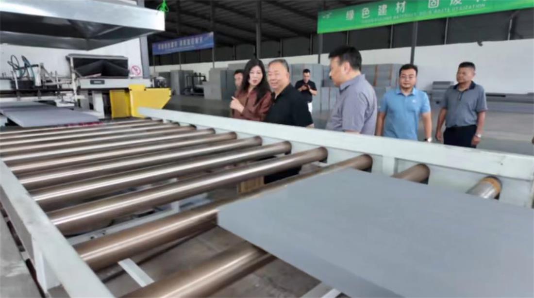 聚焦裝配出海:《中國建筑裝飾裝修》雜志社赴泰安開展調研交流(圖2) 2-250Z415130C12.jpg