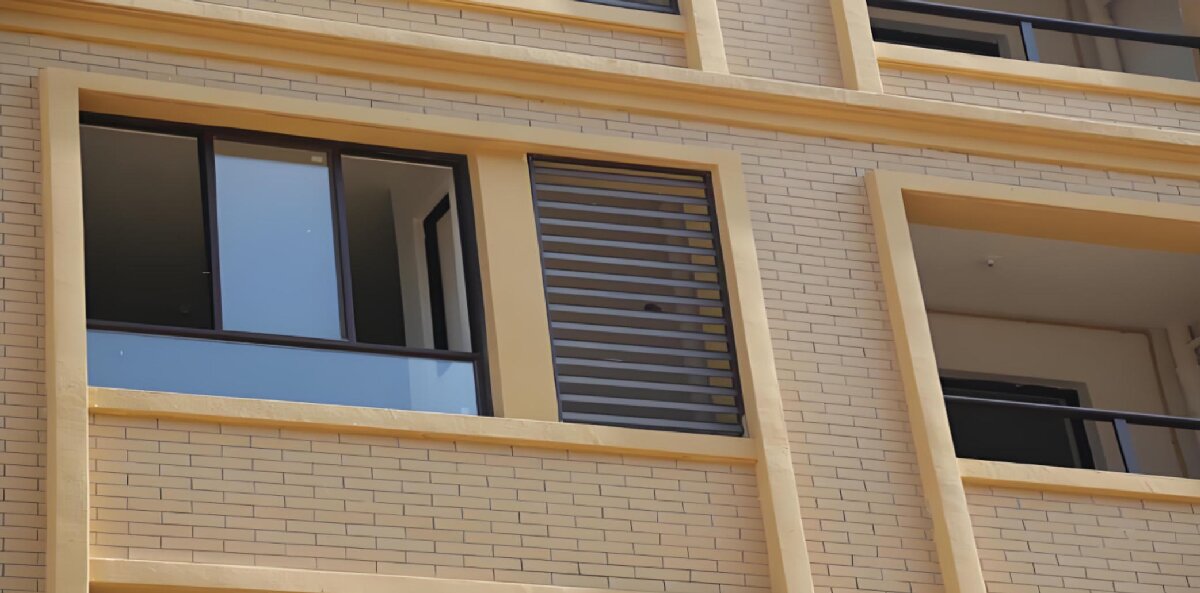 房屋外墻門窗滲水、開(kāi)裂修繕！(圖1)